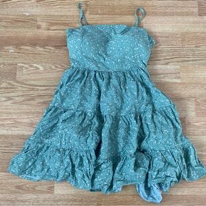 Green Tiered Ruffled Sundress with Spaghetti Strap Sweetheart Neckline